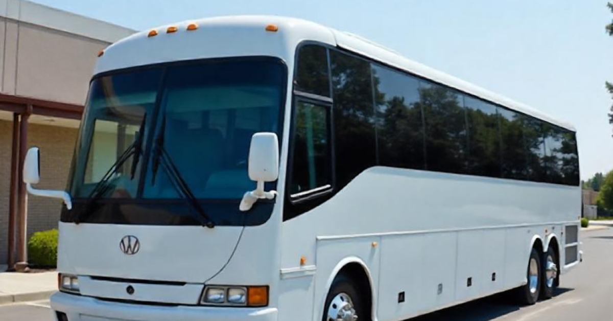 freepik__56-passenger-motor-coaches__62928